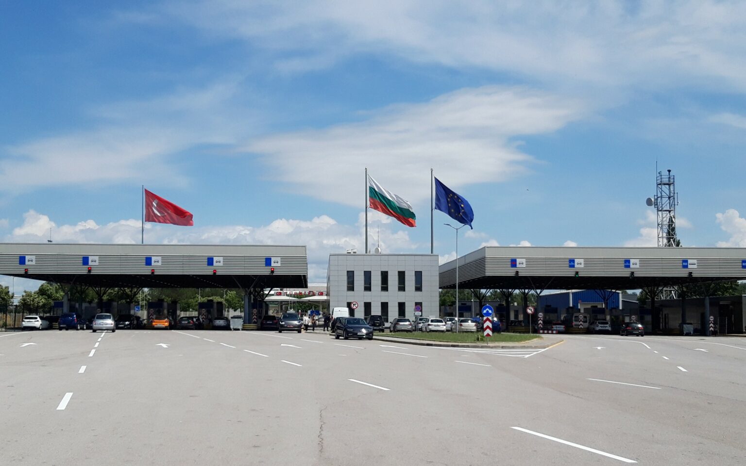 A Day in the Life of a Customs Officer at the Kapitan Andreevo Border Crossing Point in Bulgaria: a Strategic Entry Point at the EU’s External Border