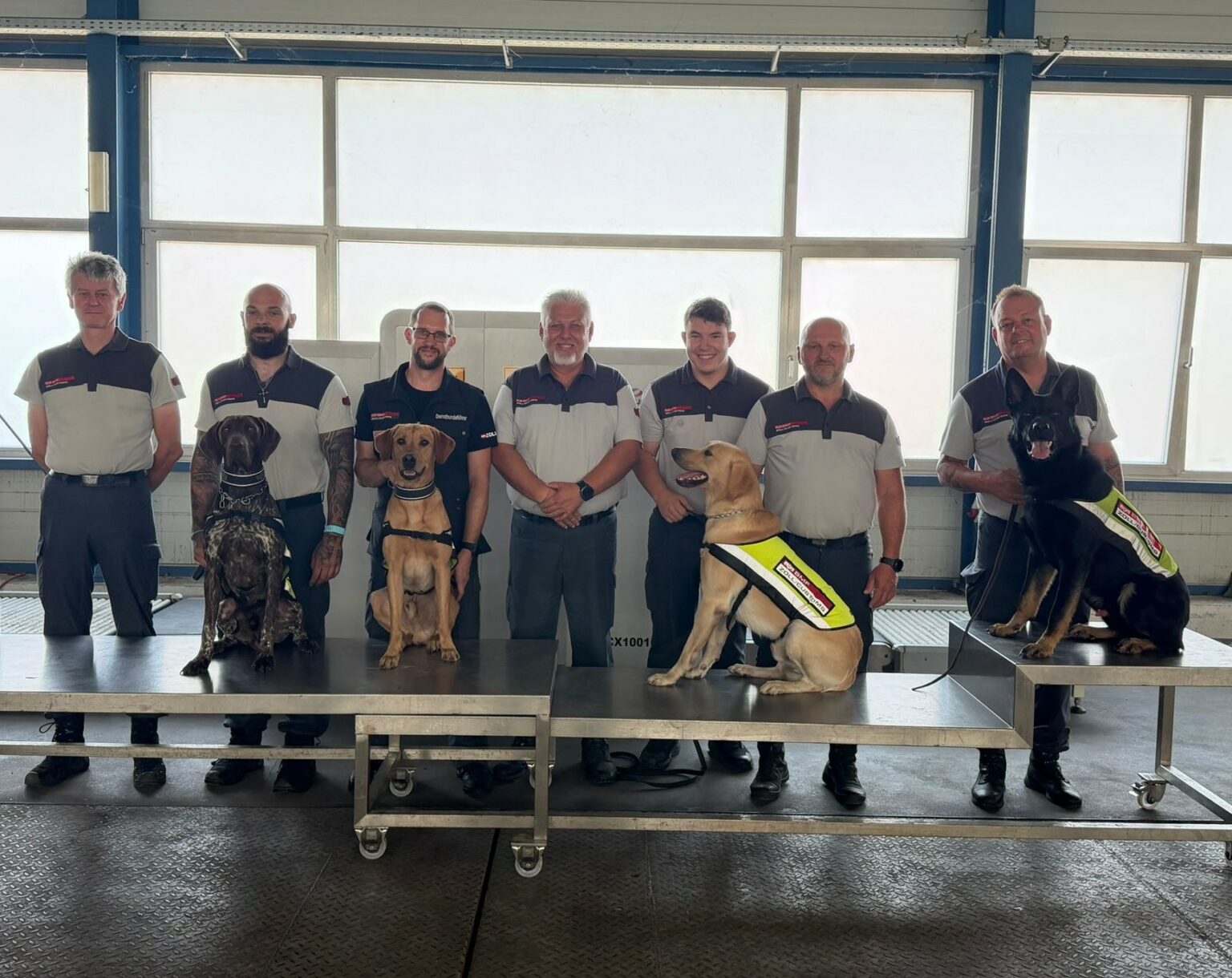 Sniffer Dogs Keep Us Safe: Service Dogs in the Austrian Customs Administration